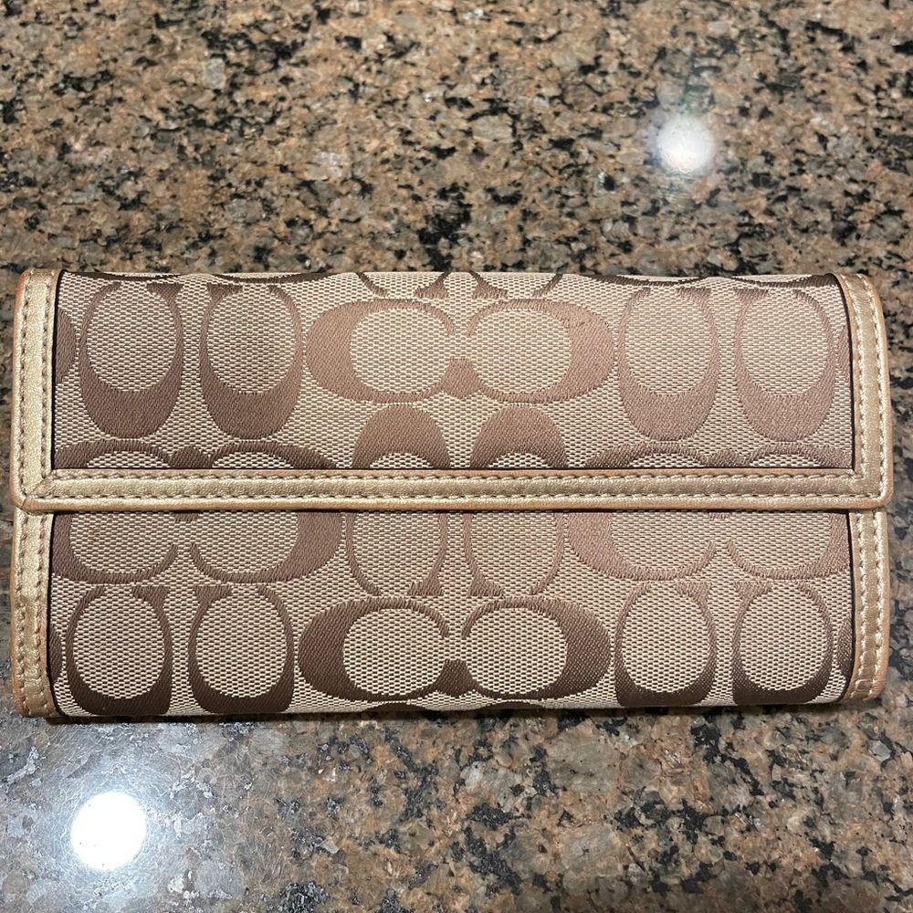 Coach wallet - Picture 2 of 3